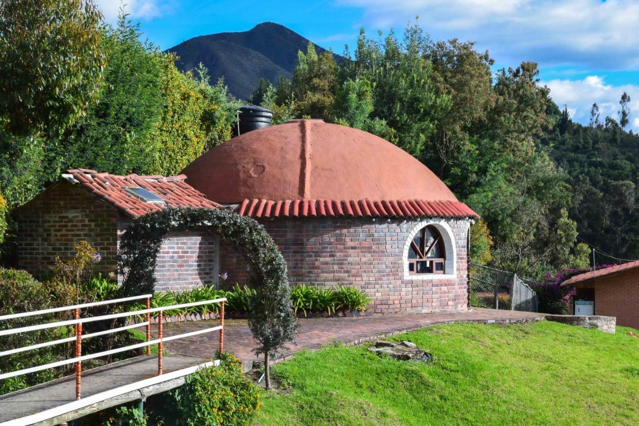 Villa Santa Helena 과타비타 외부 사진
