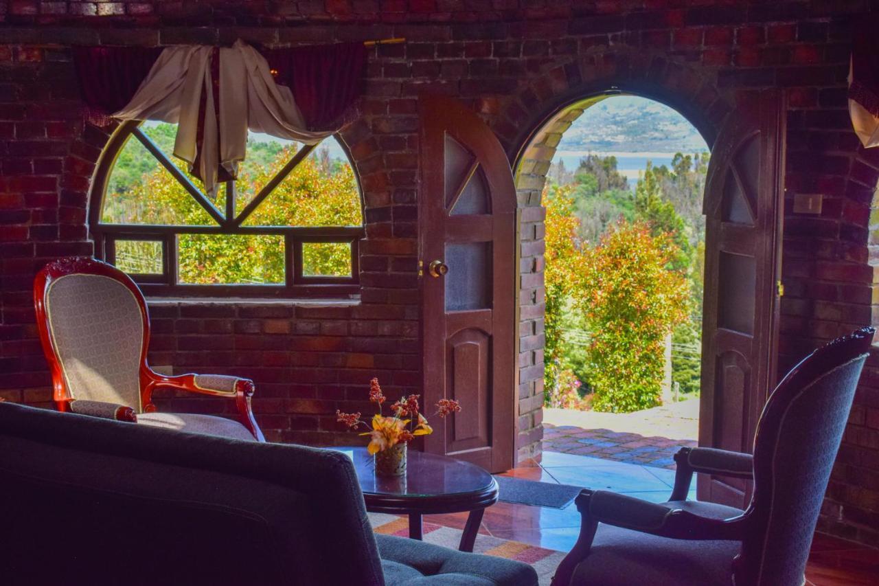 Villa Santa Helena 과타비타 외부 사진