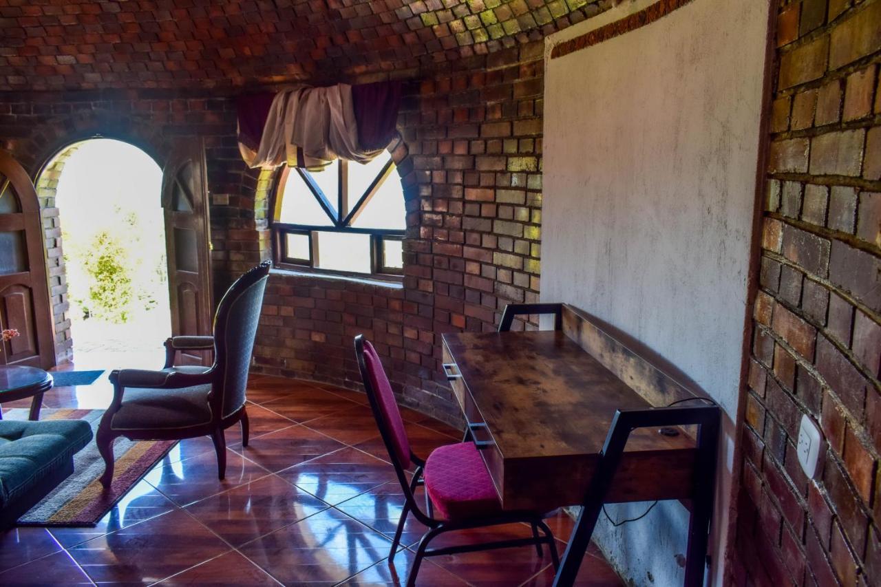 Villa Santa Helena 과타비타 외부 사진